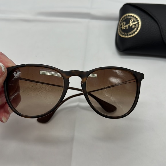 Ray-Ban Erika Polarized Sunglasses - Picture 5 of 7